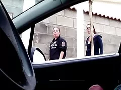 マイアミの大きな家で友人の剃毛コックで服を着た見事な黒人女性 女性 アダルト 無料 安心