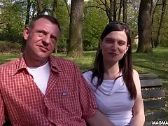 スリムブルネット抱擁燃焼男したい彼女のお尻 エロ 女 エロ 動画