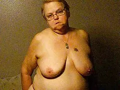 アマチュア揚げ隣人たちは、お尻に野菜を持つ健康なメンバーと自慰行為をします 女子 専用 エッチ 動画